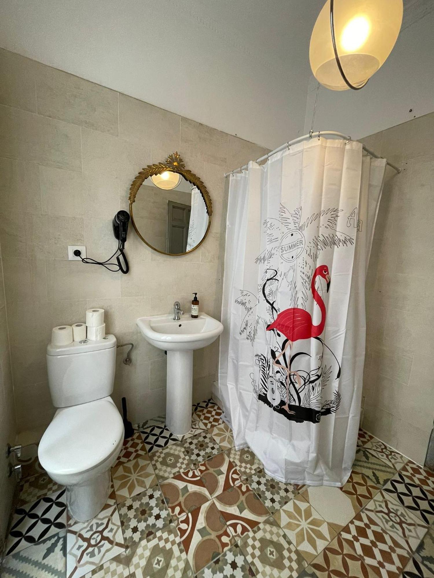 Ristbe Rooms Madrid Exterior photo